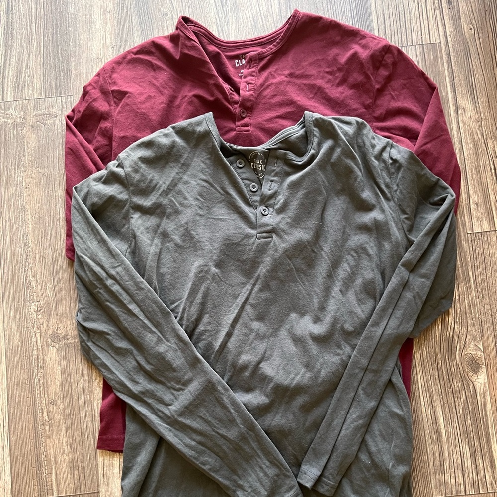 True classic henleys size medium
